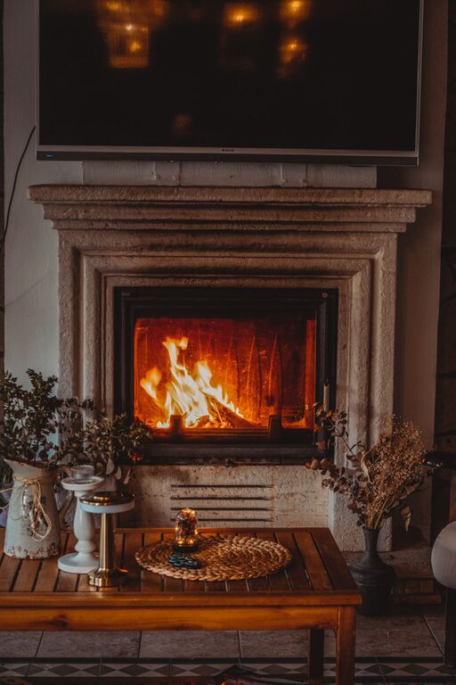 Tips for Creating a Cozy and Inviting Living Room Space